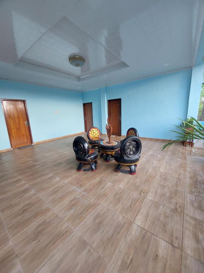 D'Ru Guest House Labuan Bajo Exterior photo