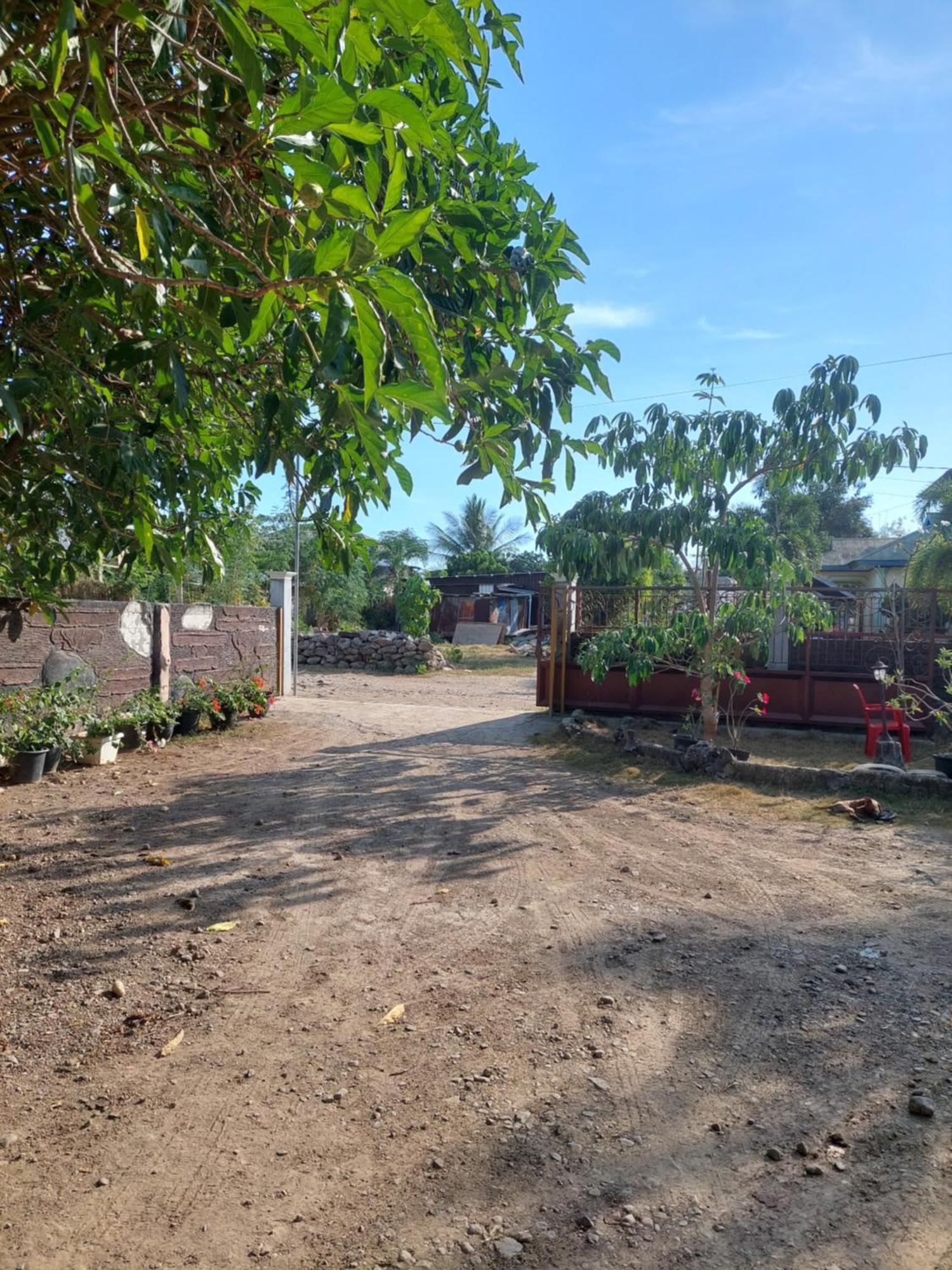 D'Ru Guest House Labuan Bajo Exterior photo