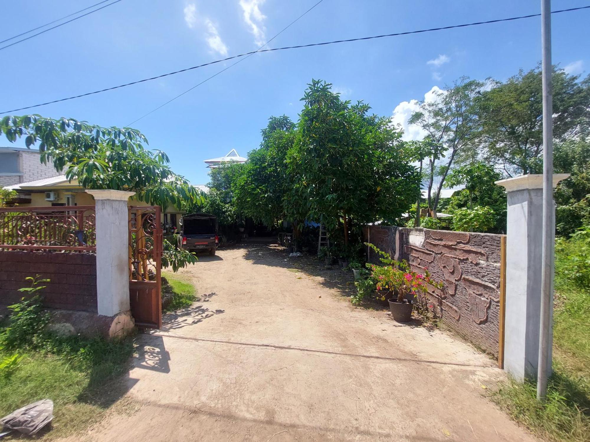 D'Ru Guest House Labuan Bajo Exterior photo