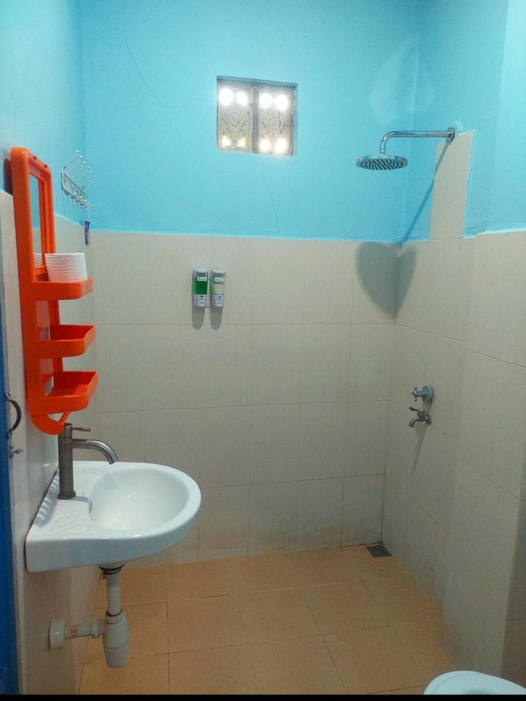 D'Ru Guest House Labuan Bajo Exterior photo