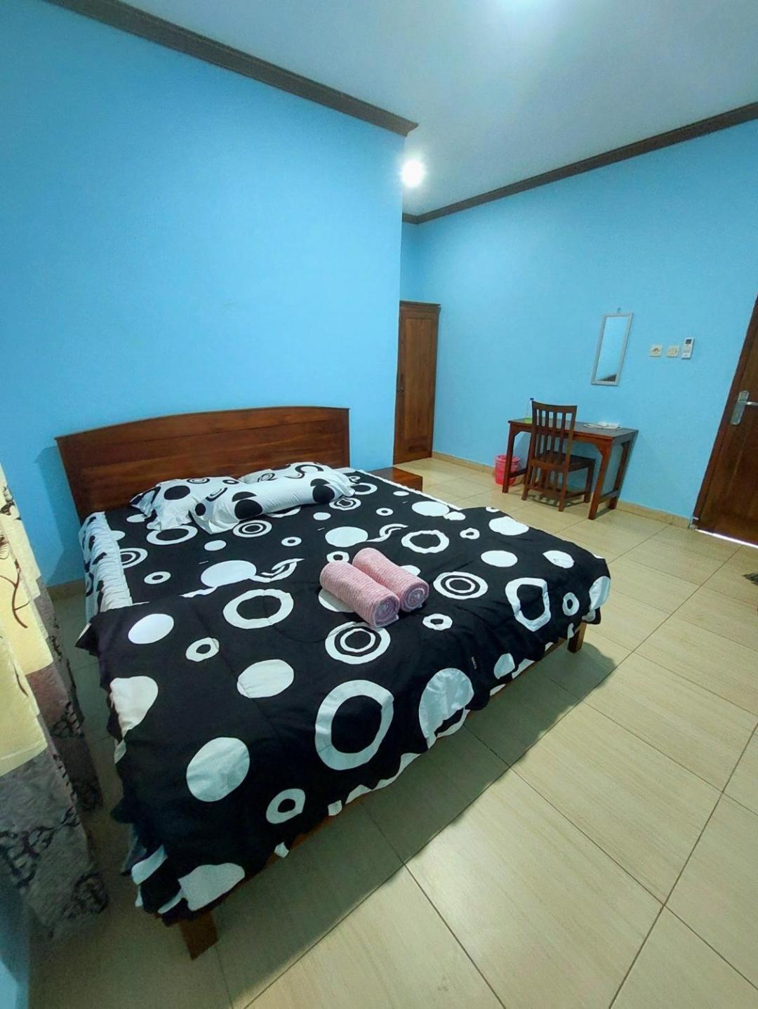D'Ru Guest House Labuan Bajo Exterior photo